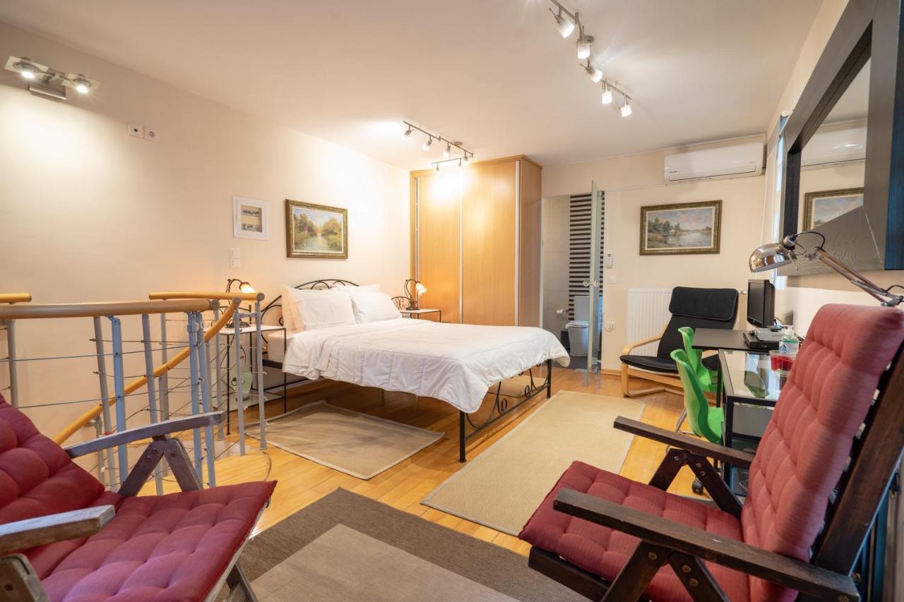 Acropolis Metro St.3 Bedrοοms 6 Persons Maisonette Athena Bagian luar foto