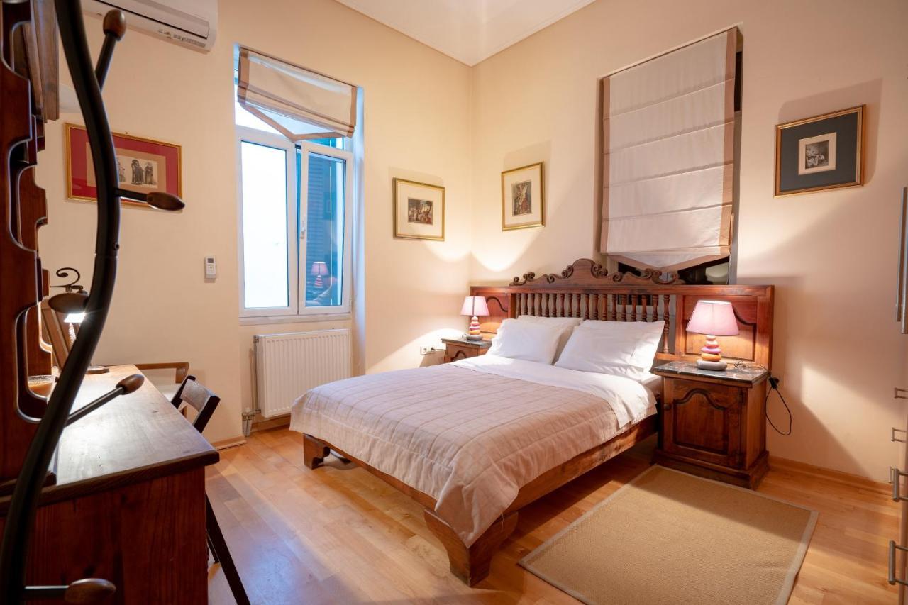Acropolis Metro St.3 Bedrοοms 6 Persons Maisonette Athena Bagian luar foto