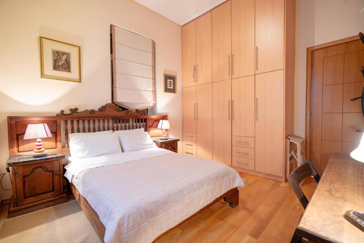 Acropolis Metro St.3 Bedrοοms 6 Persons Maisonette Athena Bagian luar foto
